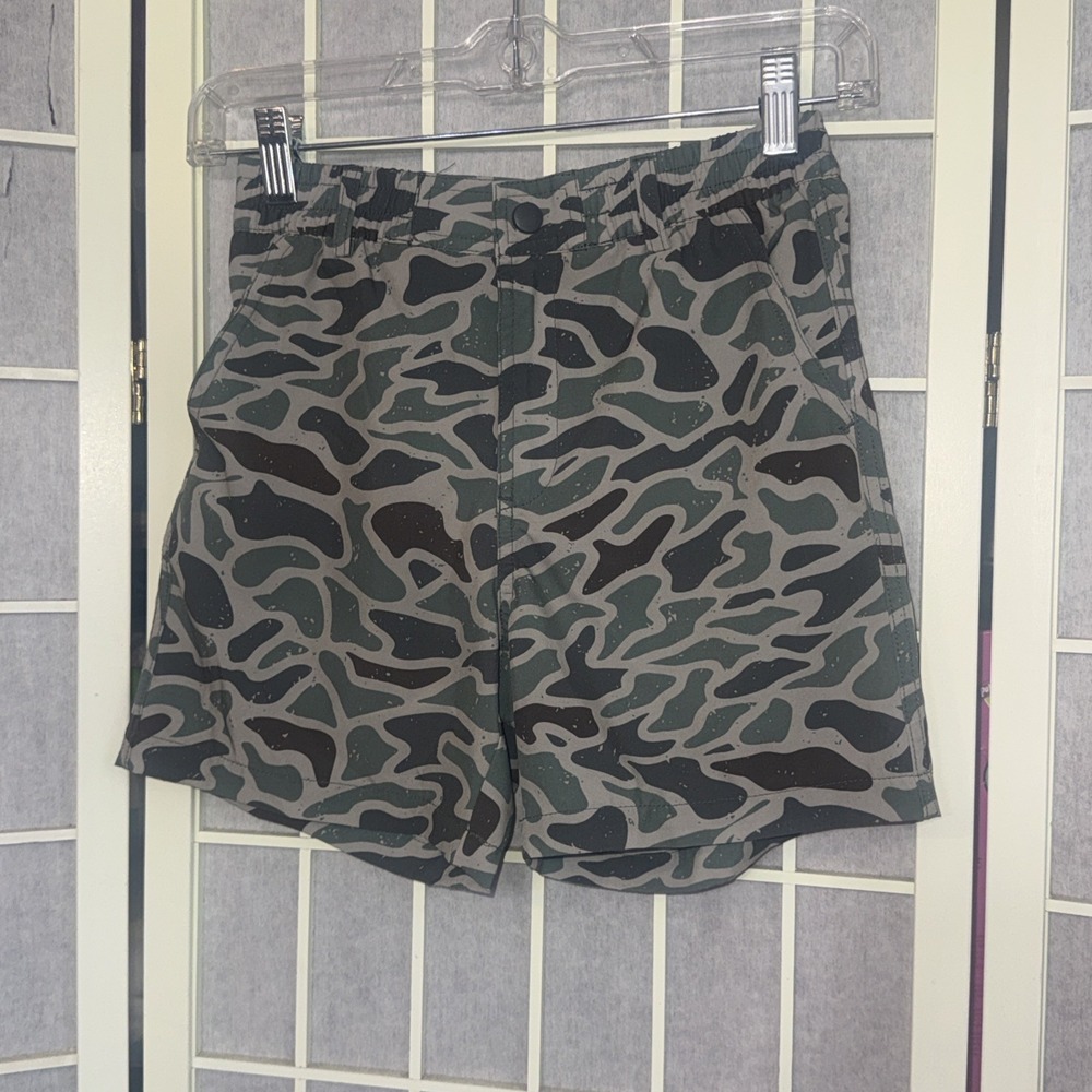 Burlebo Moisture Wicking Camouflage Outdoor Fishing Shorts Southern Boys L 10/12